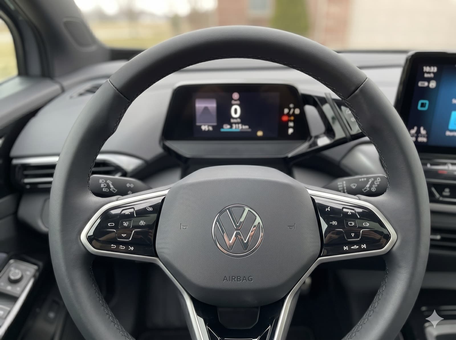 Blick ins Cockpit eines Fahrzeugs bei der Begutachtung